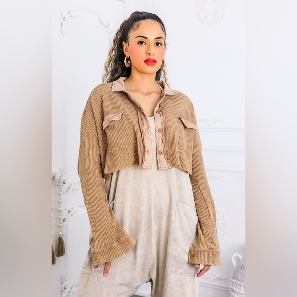 Stylish Tan Cropped Jacket - Picture 1 of 4